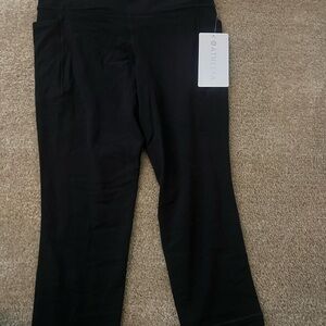 Athleta Black Capri Leggings
